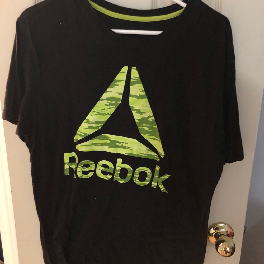 Men’s Black Reebok Large Tee